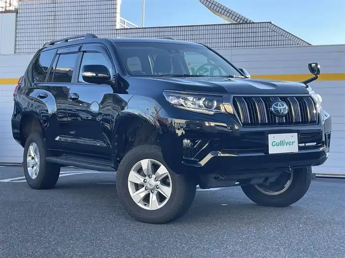 新着情報“ランドクルーザープラドTX”2020年式ブラック入荷しました！