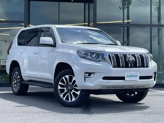 新着情報“ランドクルーザープラドTX Lパッケージ”2022年式ホワイトパールクリスタルシャイン入荷しました！