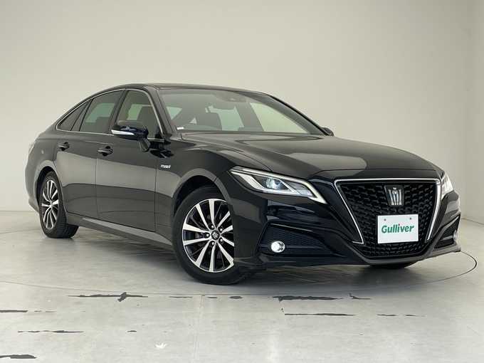 新着情報“クラウンハイブリッドS Cパッケージ”2018年式ブラック入荷しました！