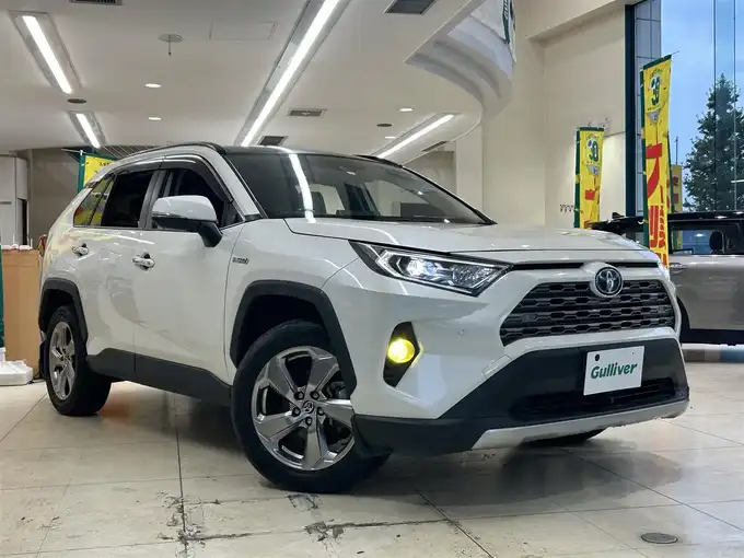 新着情報“ＲＡＶ４ハイブリッドG”2019年式ホワイトパールクリスタルシャイン入荷しました！