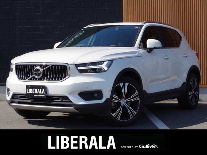 新着情報“ＸＣ４０B4 AWD インスクリプション”2020年式白入荷しました！