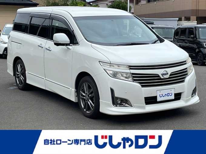 新着情報“エルグランド250ハイウェイスターアーバンクロム”2013年式ブリリアントホワイトパール入荷しました！