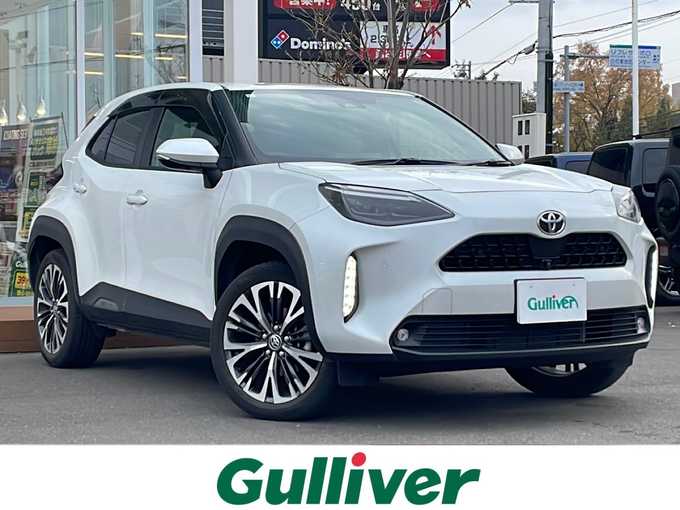 新着情報“ヤリスクロスZ”2023年式プラチナホワイトパールマイカ入荷しました！