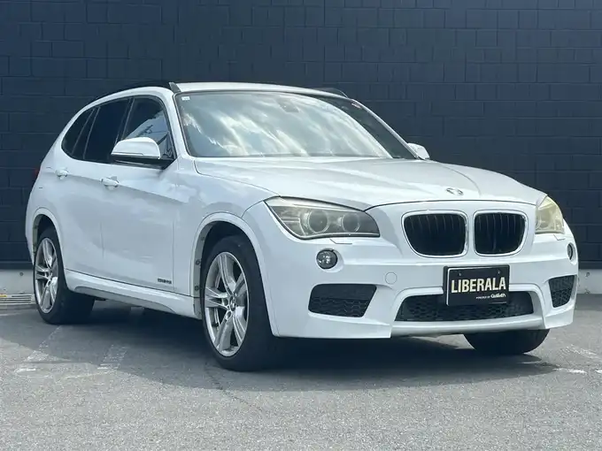 新着情報“Ｘ１sDrive 20i Mスポーツ”2012年式アルピンホワイトⅢ入荷しました！