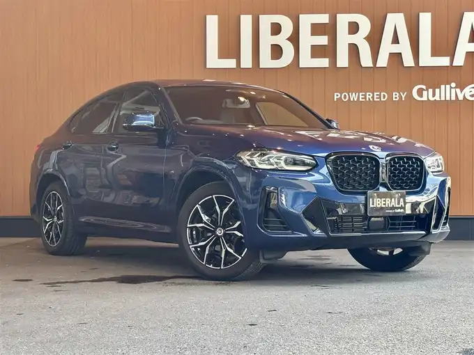 新着情報“Ｘ４xDrive 20d Mスポーツ”2023年式青入荷しました！