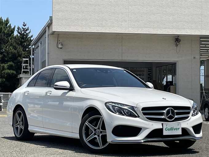 新着情報“ＣクラスC200アバンギャルド AMGライン”2018年式ポーラホワイト入荷しました！