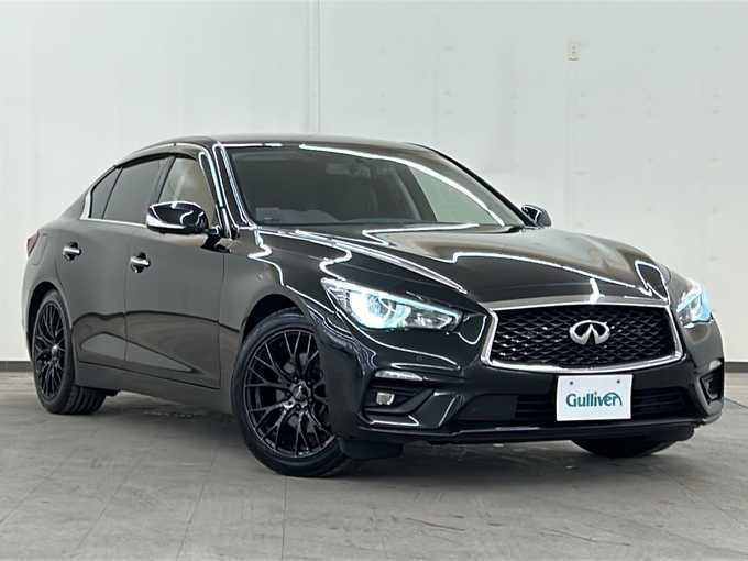 新着情報“スカイライン350GT FOUR ハイブリッド”2018年式メテオフレークブラックパール入荷しました！