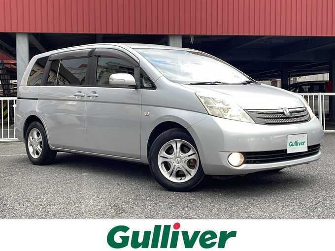 新着情報“アイシスL”2004年式シルバーM入荷しました！