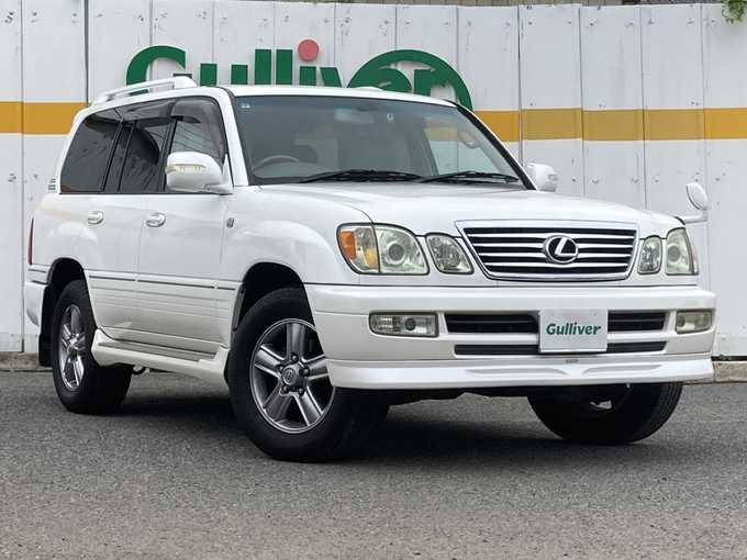 新着情報“ランドクルーザー１００シグナス”2005年式ホワイトパールクリスタルシャイン入荷しました！