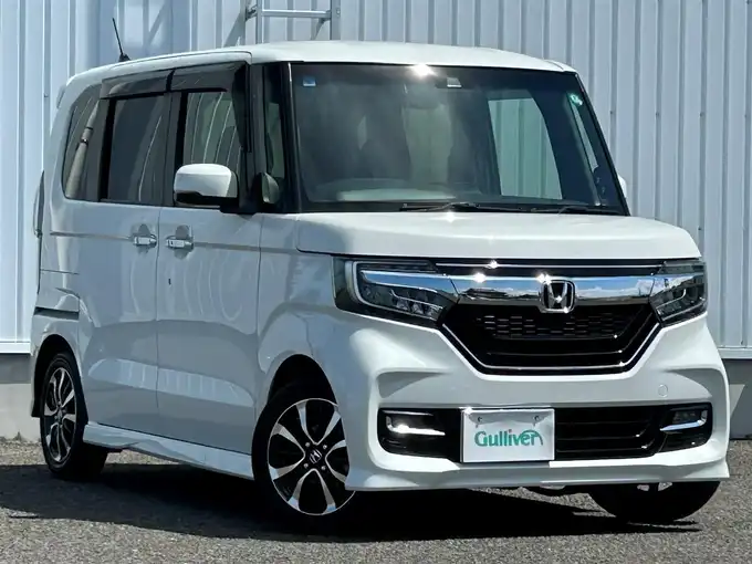 新着情報“Ｎ ＢＯＸカスタム G L ホンダセンシング”2019年式プラチナホワイトパール入荷しました！