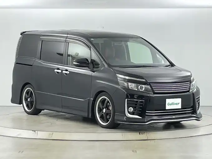 新着情報“ヴォクシーZS”2014年式ブラック入荷しました！