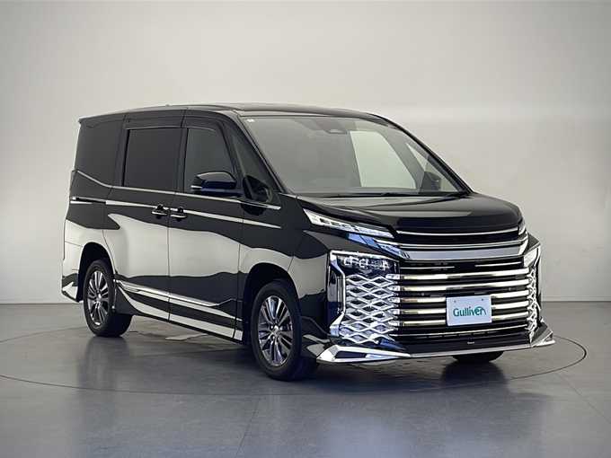 新着情報“ヴォクシーハイブリッドS－Z”2022年式アティチュードブラックマイカ入荷しました！