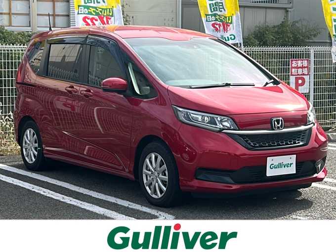 新着情報“フリードG”2022年式プレミアムクリスタルレッドM入荷しました！