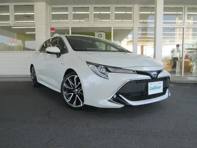 新着情報“カローラスポーツハイブリッドG Z”2020年式ホワイトパールクリスタルシャイン入荷しました！