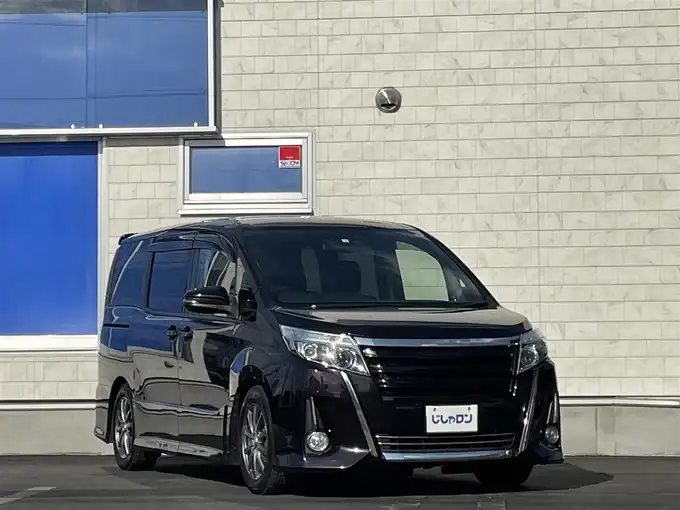 新着情報“ノアSi”2014年式ボルドーマイカメタリック入荷しました！