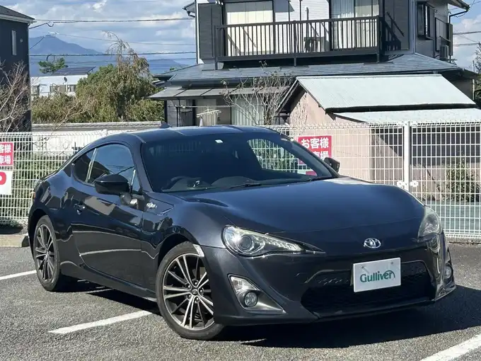 新着情報“８６GT”2012年式ダークグレーメタリック入荷しました！