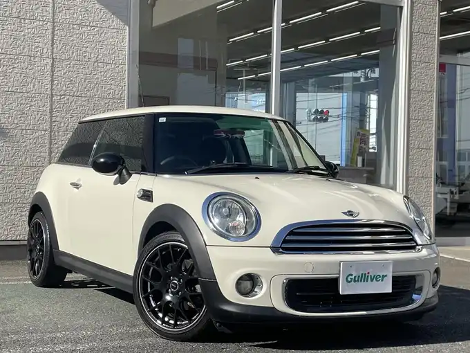 新着情報“ＭＩＮＩワン”2013年式ペッパー・ホワイト入荷しました！