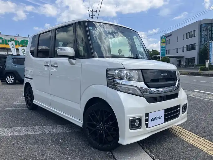 新着情報“Ｎ－ＢＯＸカスタムG特別仕様車ターボSSブラックスタイルパッケージ”2017年式プレミアムホワイトパールⅡ入荷しました！