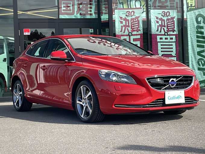 新着情報“Ｖ４０D4 SE”2015年式パッションレッド入荷しました！