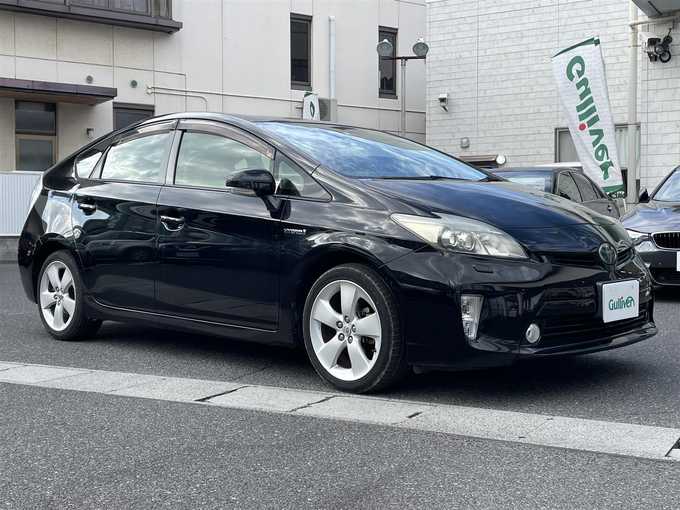 新着情報“プリウスGツーリングセレクション・レザーパッケージ”2012年式ブラック入荷しました！