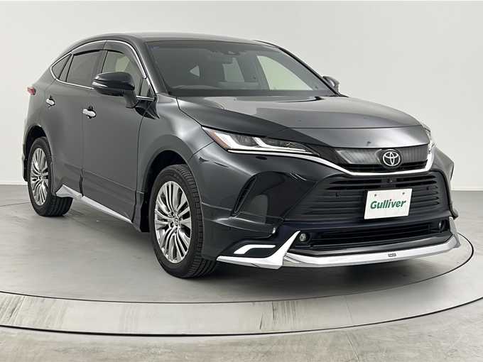 新着情報“ハリアーZ”2021年式プレシャスブラックパール入荷しました！