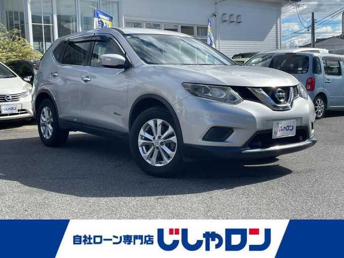 新着情報“エクストレイル20X ハイブリッド エマージェンシーブレーキパッケージ”2016年式ブリリアントシルバー入荷しました！