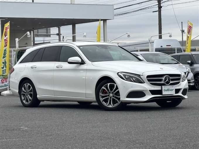 新着情報“ＣクラスステーションワゴンC200 ステーションワゴン アバンギャルド”2015年式ポーラホワイト入荷しました！