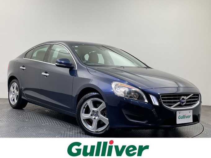 新着情報“Ｓ６０ドライブe”2011年式紺入荷しました！