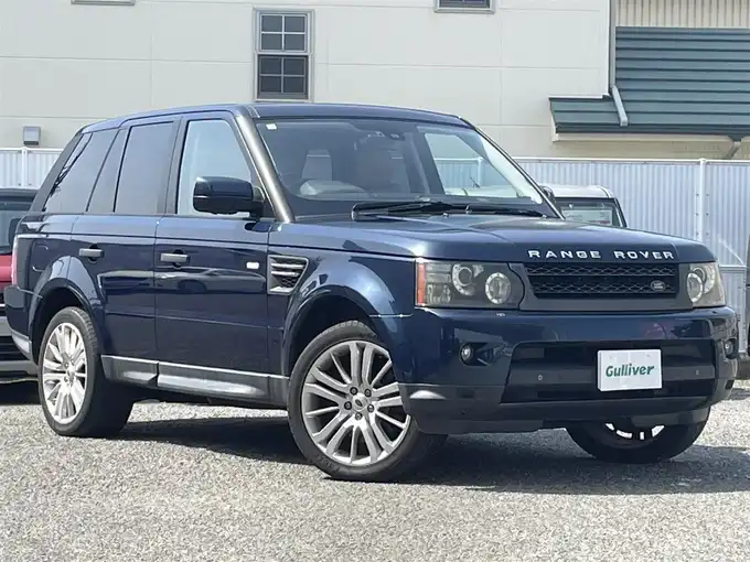 新着情報“レンジローバースポーツ5．0 V8”2010年式紺Ｍ入荷しました！