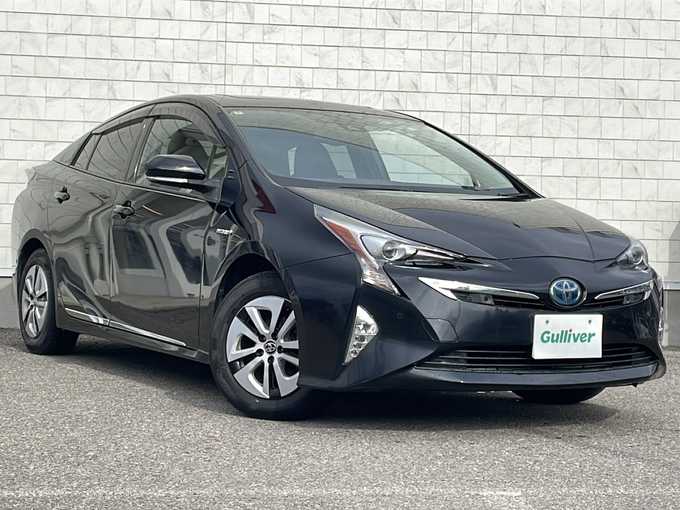 新着情報“プリウスA”2016年式アティチュードブラックマイカ入荷しました！