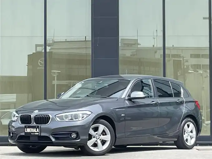 新着情報“１シリーズ118d スポーツ”2018年式ミネラルグレー入荷しました！