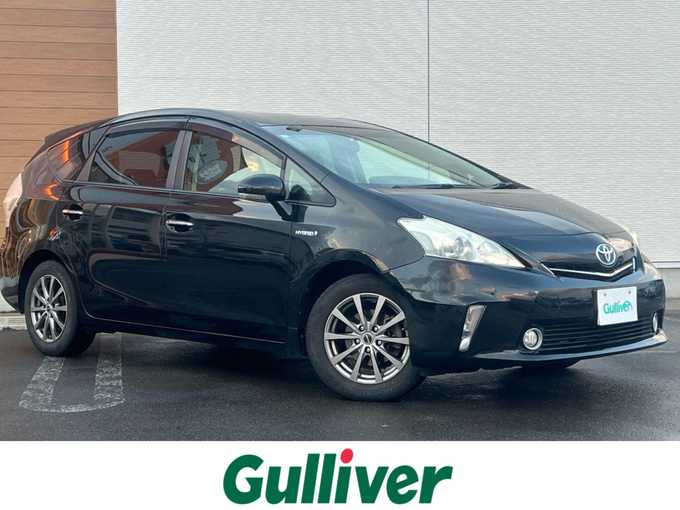 新着情報“プリウスαS チューン ブラック”2014年式ブラック入荷しました！