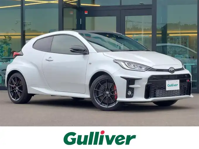 新着情報“GRヤリスRZ ハイパフォーマンス”2024年式プラチナホワイト