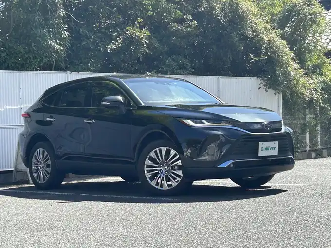 新着情報“ハリアーZ レザーパッケージ”2020年式プレシャスブラックパール入荷しました！