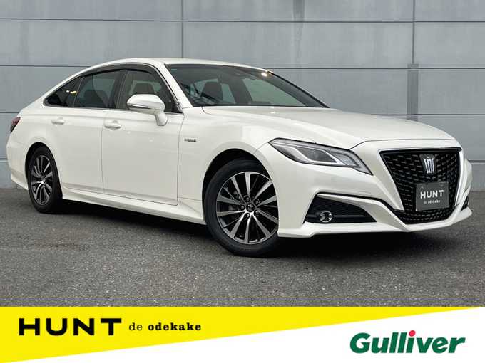 新着情報“クラウンハイブリッドS Cパッケージ”2018年式ホワイトパールクリスタルシャイン入荷しました！