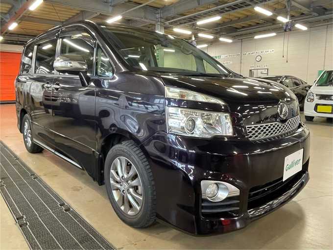 新着情報“ヴォクシーZS 煌Ⅱ”2012年式ボルドーマイカメタリック入荷しました！