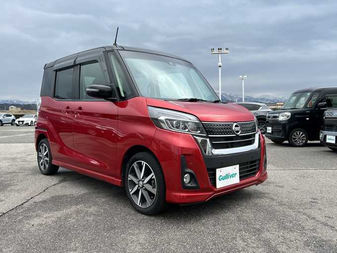 新着情報“デイズルークスハイウェイスター Gターボ”2018年式スパークリングレッド/ブラック入荷しました！