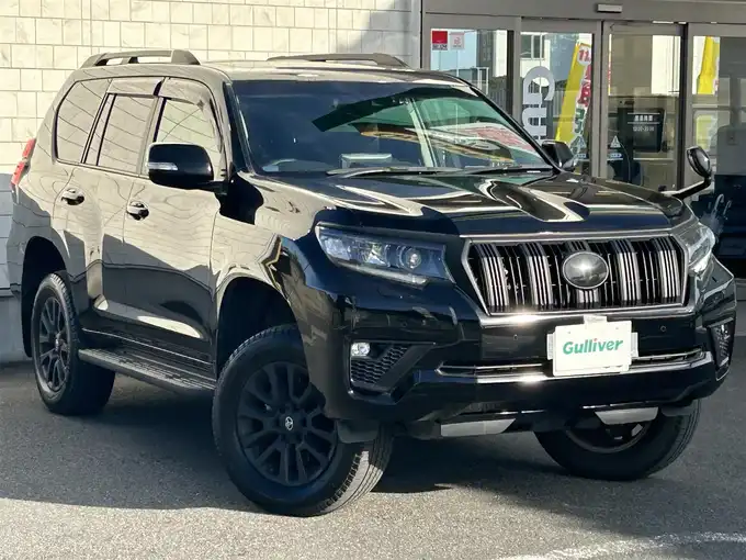 新着情報“ランドクルーザープラドTX Lパッケージ マットブラックエディション”2023年式ブラック入荷しました！