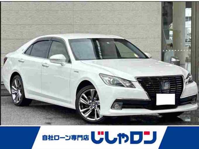 新着情報“クラウンハイブリッドロイヤルサルーン”2015年式ホワイトパールクリスタルシャイン入荷しました！