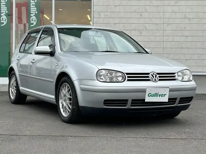 新着情報“ゴルフGTI”2001年式シルバー入荷しました！