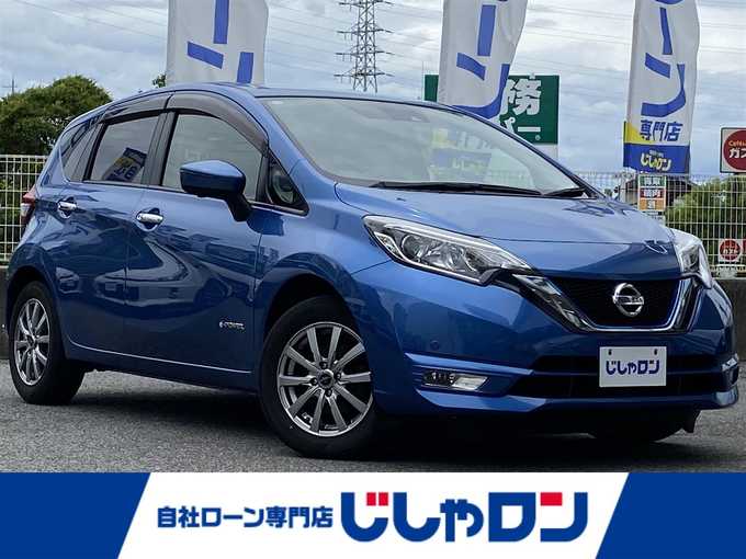 新着情報“ノートe－パワー X”2018年式シャイニングブルー入荷しました！