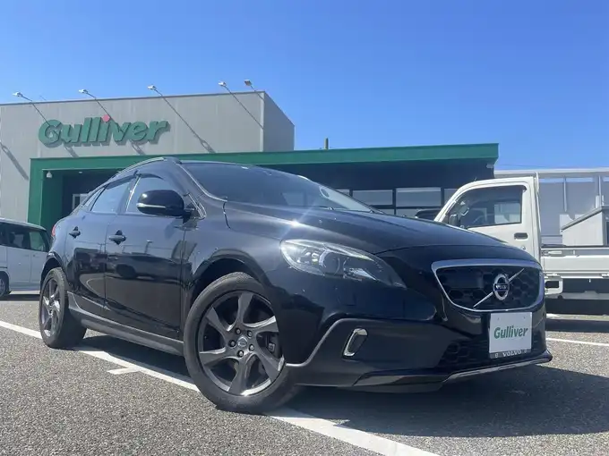 新着情報“Ｖ４０クロスカントリー T5 AWD”2013年式黒入荷しました！