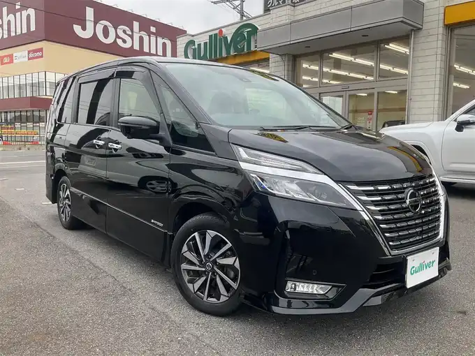 新着情報“セレナハイウェイスターV”2022年式ダイヤモンドブラック入荷しました！