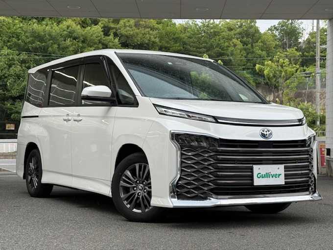 新着情報“ヴォクシーハイブリッドS－G”2022年式ホワイトパールクリスタルシャイン入荷しました！