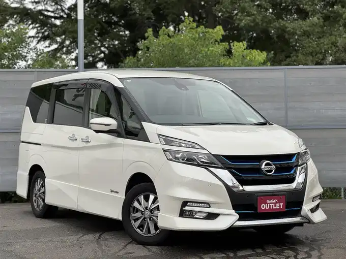 新着情報“セレナe－パワー ハイウェイスターV”2019年式ブリリアントホワイトパール入荷しました！