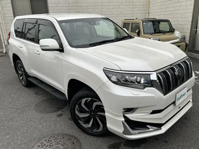 新着情報“ランドクルーザープラドTX Lパッケージ”2020年式ホワイトパールクリスタルシャイン入荷しました！