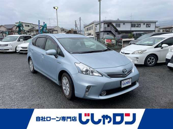 新着情報“プリウスαS”2013年式クリアストリームメタリック入荷しました！