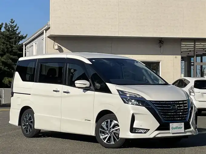 新着情報“セレナe－パワー ハイウェイスターV”2020年式ブリリアントホワイトパール入荷しました！