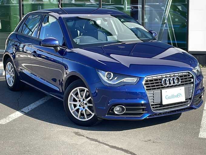 新着情報“Ａ１スポーツバック1．4TFSI”2013年式スクーバブルーメタリック入荷しました！