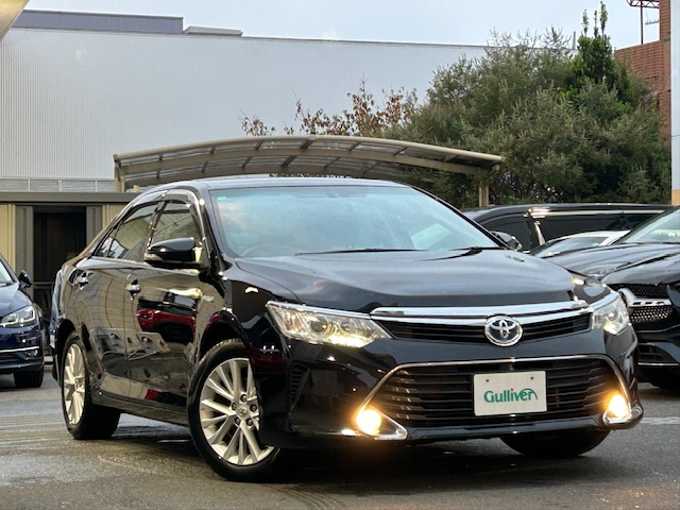 新着情報“カムリハイブリッド Gパッケージ”2016年式アティチュードブラックマイカ入荷しました！